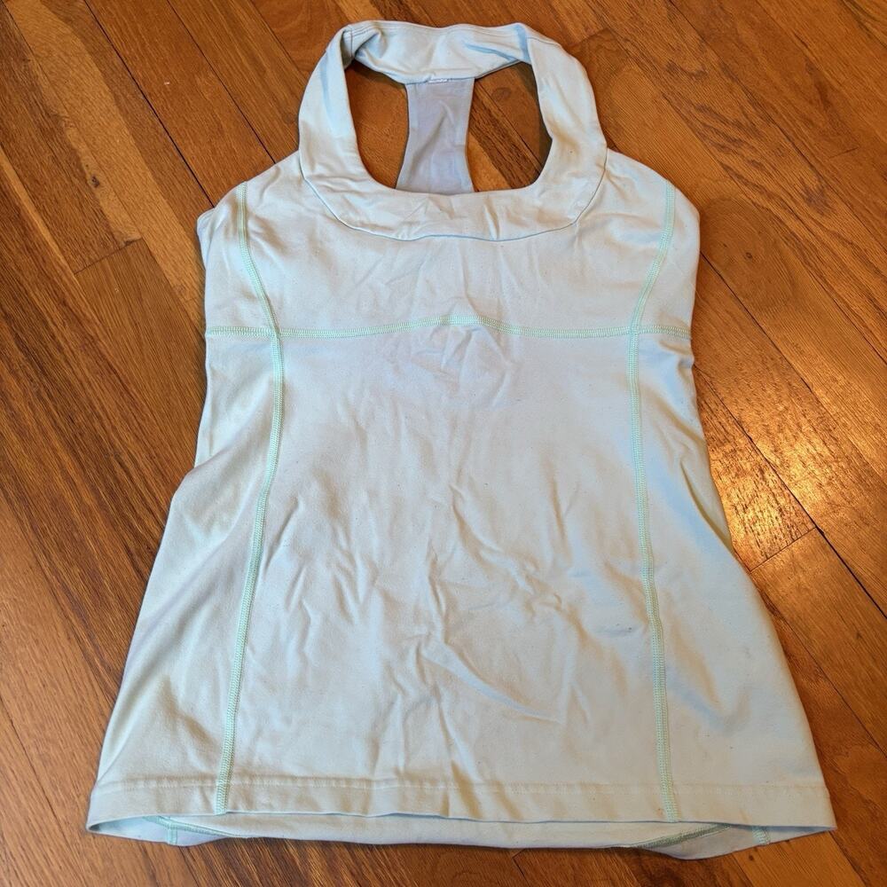 LULULEMON Women’s Racer Back Tank Top Size 8 Medium Light Green Active Sport Bra